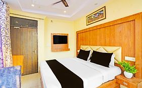 Super Hotel O Charbagh Formerly Khalsa Inn
