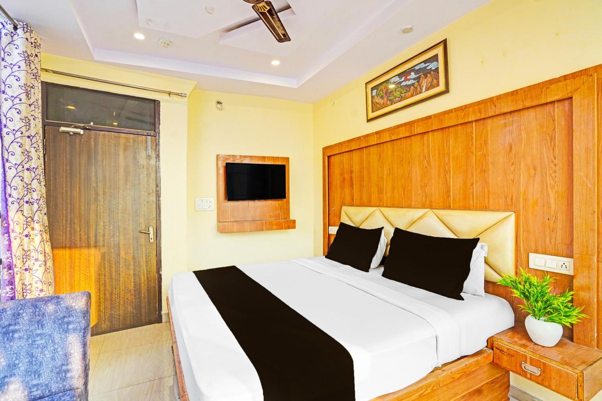 Super Hotel O Charbagh Formerly Khalsa Inn Lucknow Exterior photo